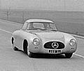 Mercedes-Benz 300 SL Rennsportwagen (W 194) aus dem Jahr 1952. Foto von der Pressepräsentation auf der Autobahn bei Stuttgart am 12. März 1952. 